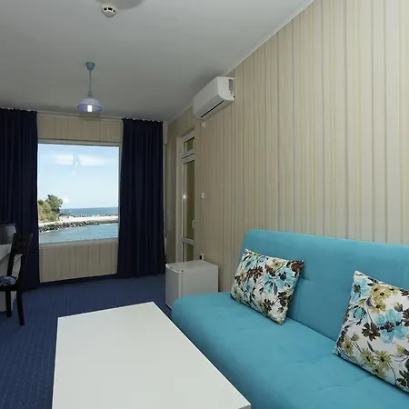 Ξενοδοχείο Marina 3*